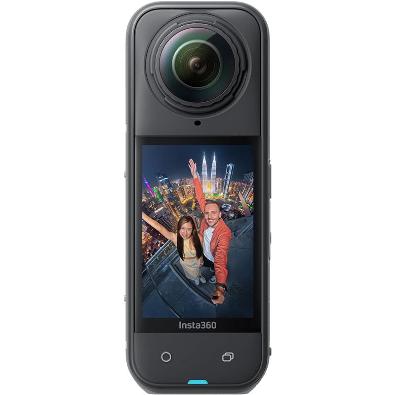 Cámara 360 Insta360 X5 negra con dos lentes